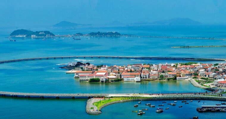 Descubre la maravilla del Canal de Panamá en el corazón de Panamá: ¡Una experiencia única en el país!